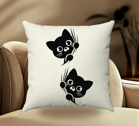 وسادة قطة تراقب (2)